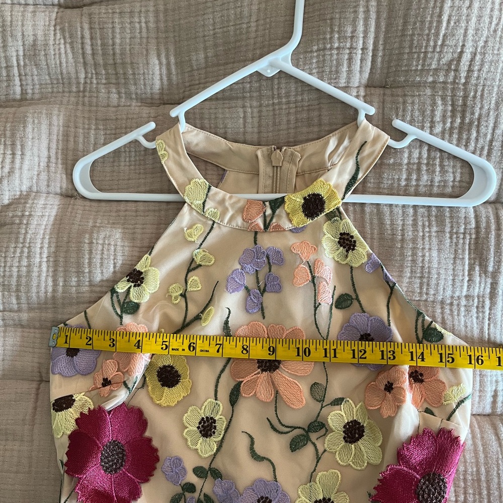 Like-New Just Me 3D Floral Halter Neck Dress 🌼 - Picture 9 of 17